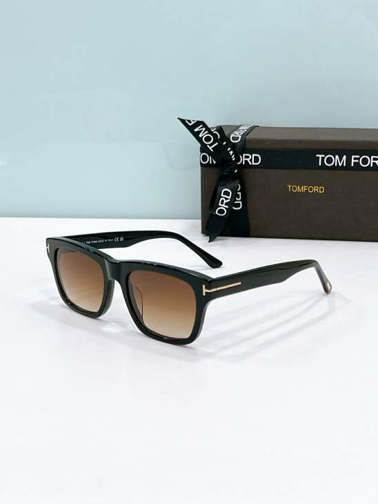 Picture of Tom Ford Sunglasses _SKUfw80537614fw
